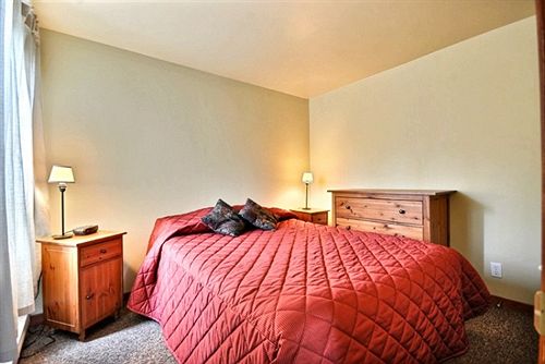 Hotel La Chouette | Mont Tremblant | Quebec | Canada 13