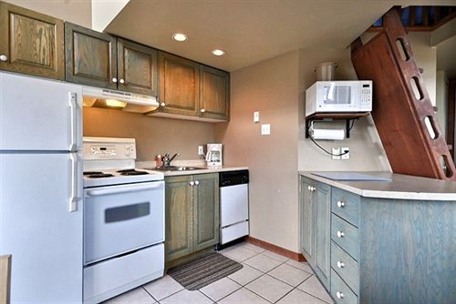 Hotel La Chouette | Mont Tremblant | Quebec | Canada 19