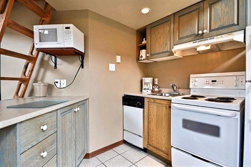 Hotel La Chouette | Mont Tremblant | Quebec | Canada 20