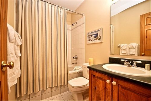 Hotel La Clairiere | Mont Tremblant | Quebec | Canada 14