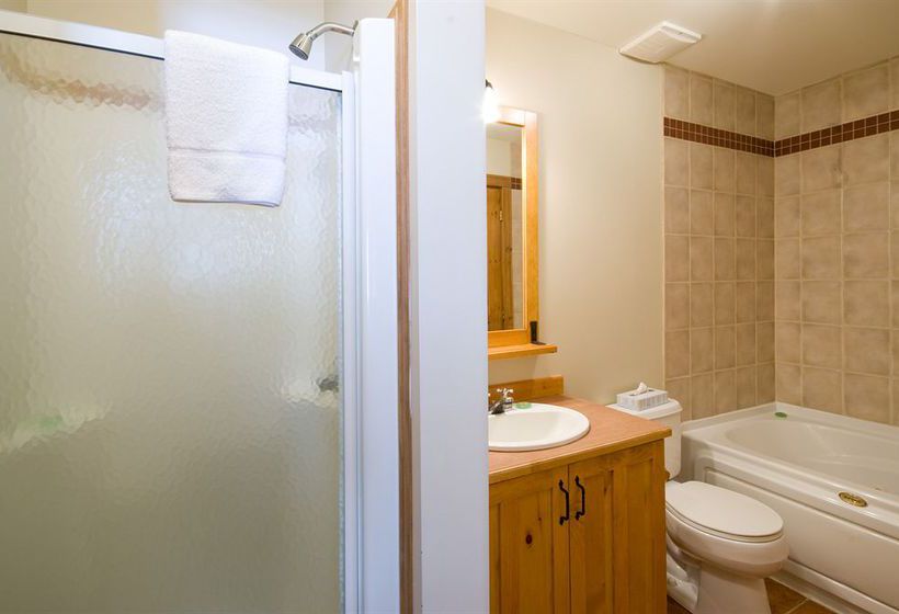 Hotel Les Falaises | Mont Tremblant | Quebec | Canada 15