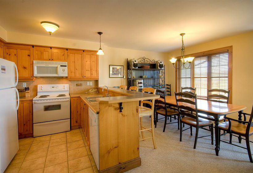 Hotel Les Falaises | Mont Tremblant | Quebec | Canada 6