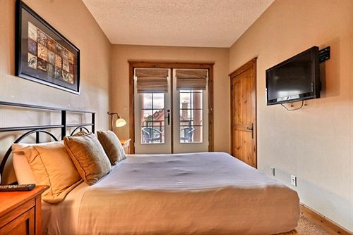 Hotel L'equinoxe | Mont Tremblant | Quebec | Canada 8