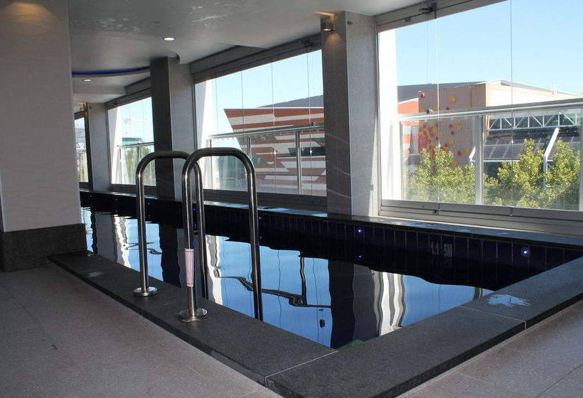 Adelaide Dresscircle Apartments North Terrace | Adelaide | South Australia | Australia 4