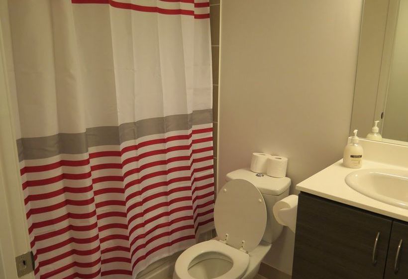 Hotel Kashaneh Guest House - Yonge Street