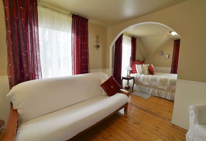 Bed and Breakfast Au Saut Du Lit | Magog | Quebec | Canada 3