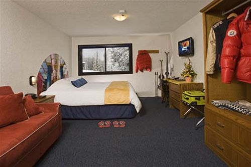 Hotel The Bulldog | Vernon | British Columbia | Canada 2