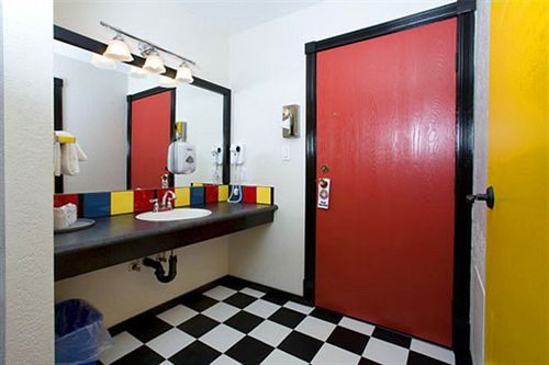 Hotel The Bulldog | Vernon | British Columbia | Canada 3