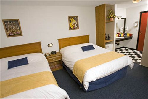 Hotel The Bulldog | Vernon | British Columbia | Canada 5