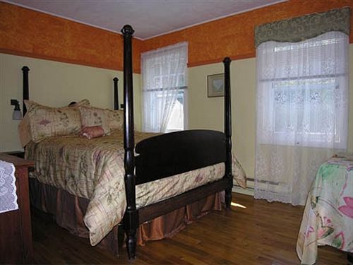 Auberge Bonne Nuit-bonjour Bed & Breakfast | Sainte Adele | Quebec | Canada 1