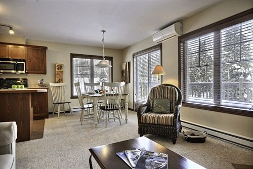 Hotel Oasis | Mont Tremblant | Quebec | Canada 14