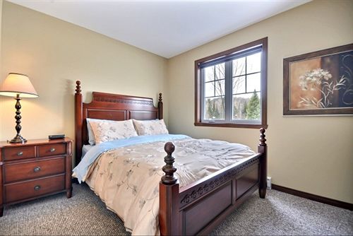 Hotel Oasis | Mont Tremblant | Quebec | Canada 15