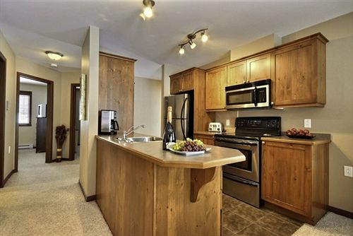 Hotel Oasis | Mont Tremblant | Quebec | Canada 18