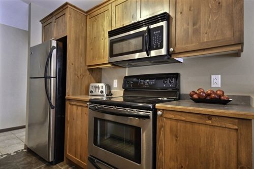 Hotel Oasis | Mont Tremblant | Quebec | Canada 19