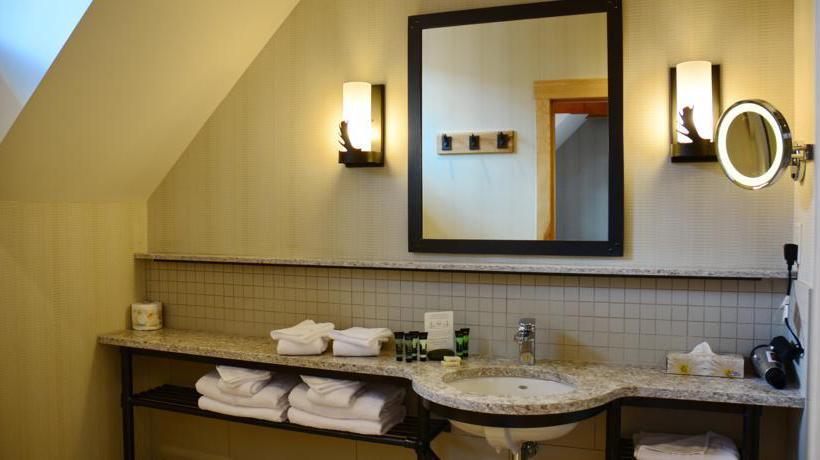 Moose Hotel & Suites | Banff | Alberta | Canada 20