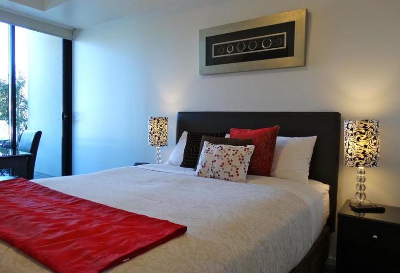 Flinders Wharf Apartment