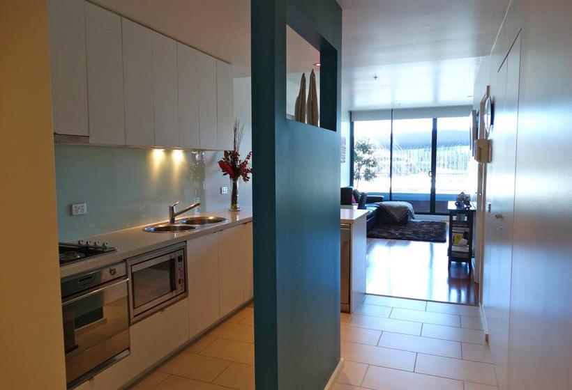 Flinders Wharf Apartment | Docklands | Victoria | Australia 3