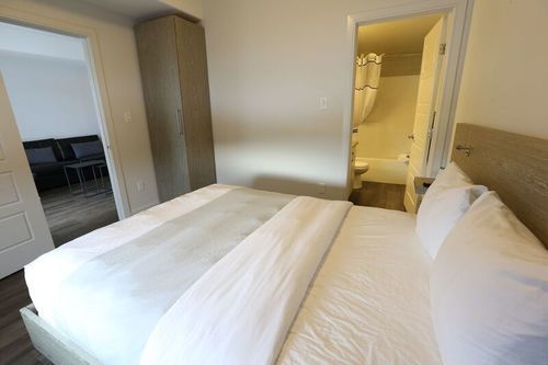 Hotel River Station Suite | Fort McMurray | Alberta | Canada 15