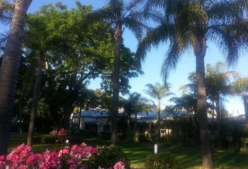 Hotel Swan Valley Oasis Resort | Henley Brook | Western Australia | Australia 6