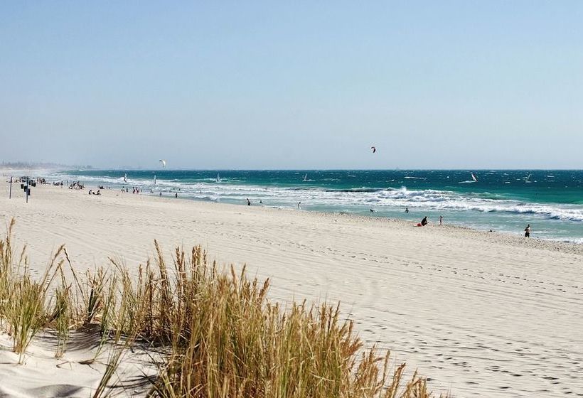 Scarborough & Absolutely Beachfront | Scarborough | Western Australia | Australia 16