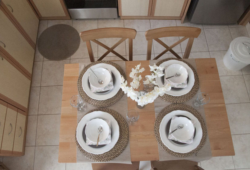 St Kilda Hostel | Saint Kilda | Victoria | Australia 19