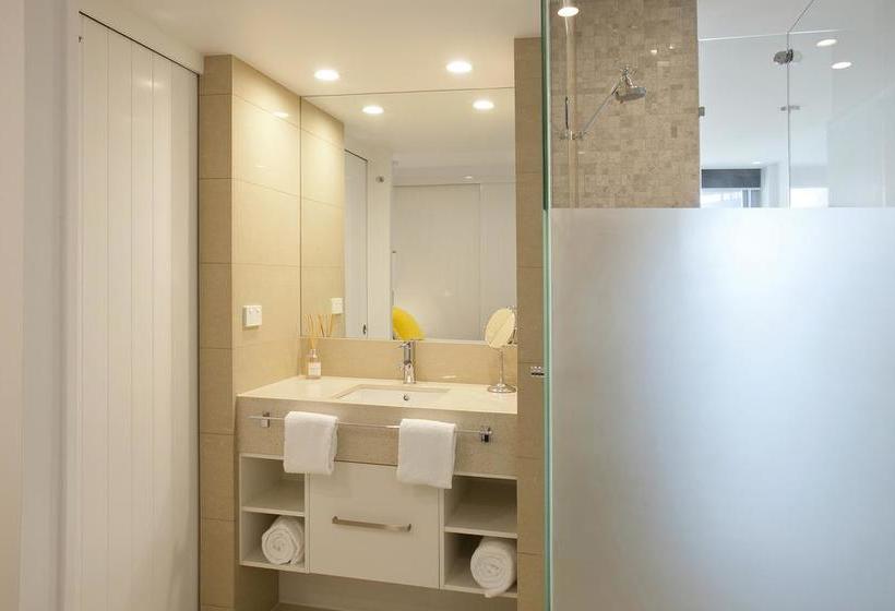 On The Beach Noosa | Noosa Heads | Queensland | Australia 18