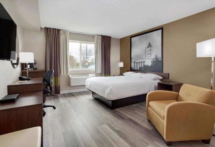 Hotel Super 8 Winnipeg West | Winnipeg | Manitoba | Canada 12