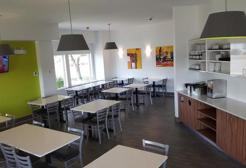 Hotel Super 8 Winnipeg West | Winnipeg | Manitoba | Canada 4