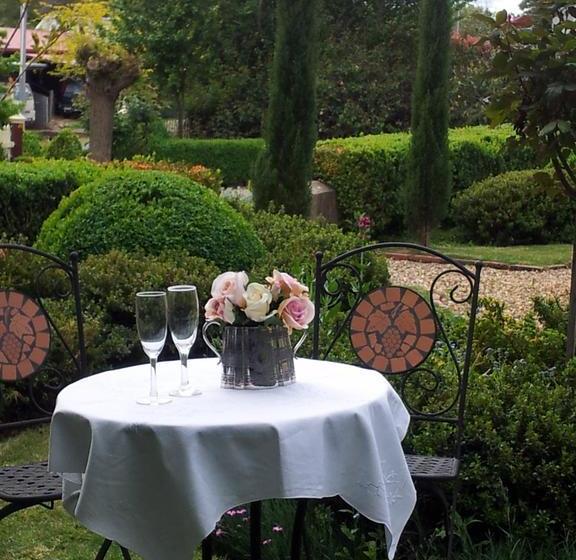 Hotel Barnsley House Bed & Breakfast | Beechworth | Victoria | Australia 13