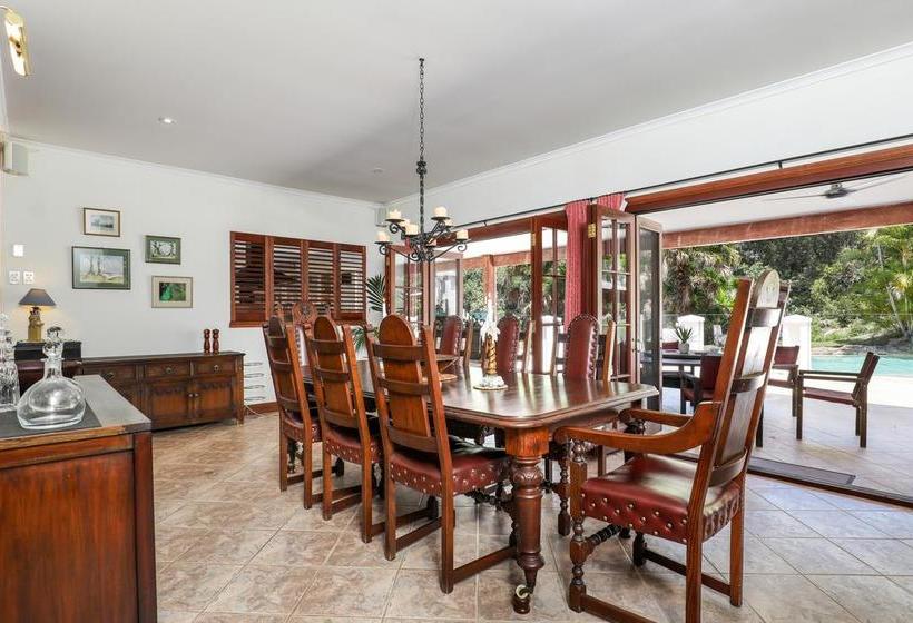 Bed and Breakfast Kingfishers Manor | Doonan | Queensland | Australia 5