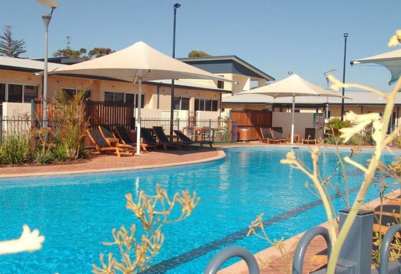 Mariner Waters Apartments