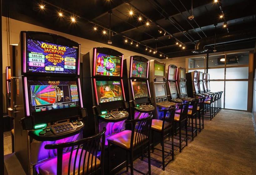 Hotel Frantz Inn | Steinbach | Manitoba | Canada 4