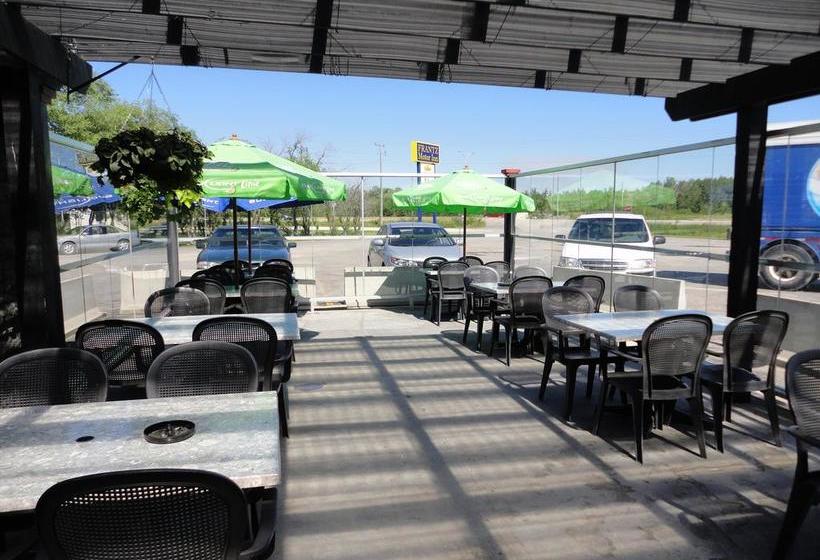 Hotel Frantz Inn | Steinbach | Manitoba | Canada 5