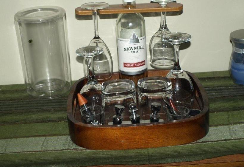 Hotel Jailhouse Bed & Breakfast | Valemount | British Columbia | Canada 7