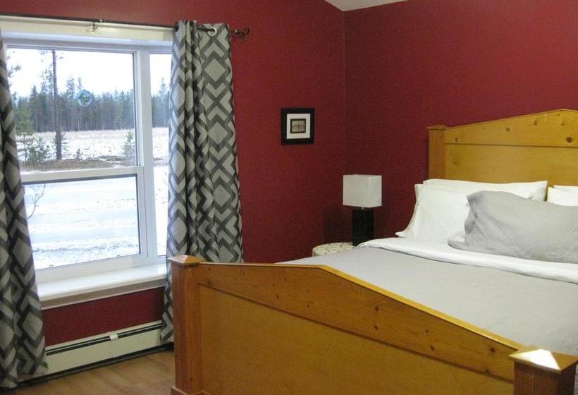 Hotel Rose Cottage Bed & Breakfast | Valemount | British Columbia | Canada 6