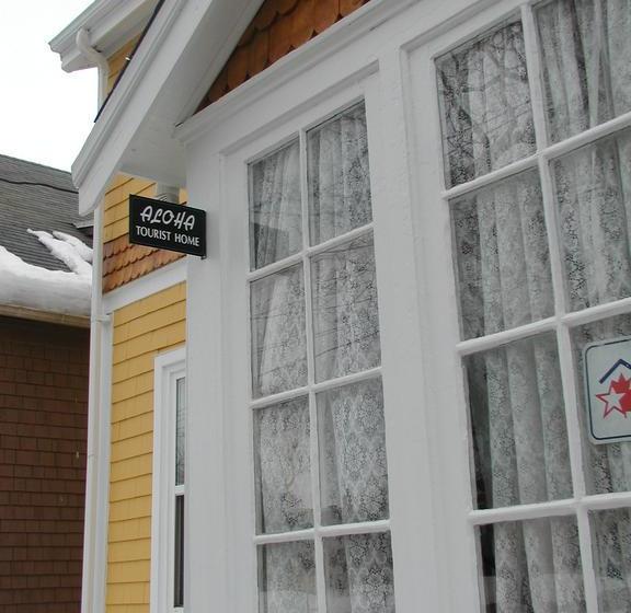 Hotel Aloha Tourist Home | Charlottetown | Prince Edward Island | Canada 7