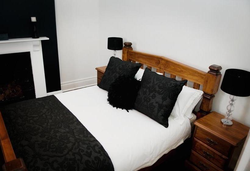 Bed and Breakfast The Customs House | Port Macdonnell | South Australia | Australia 7