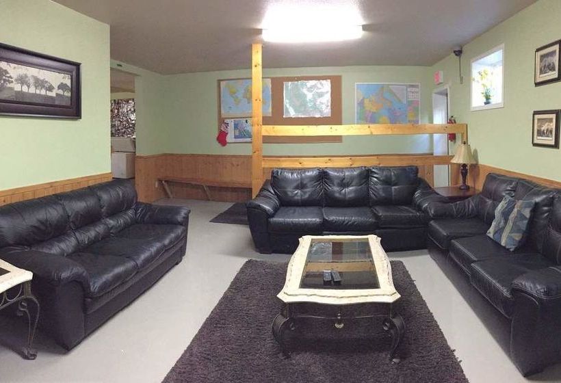 Hostel Castle Mountain Ski Lodge | Pincher Creek | Alberta | Canada 1