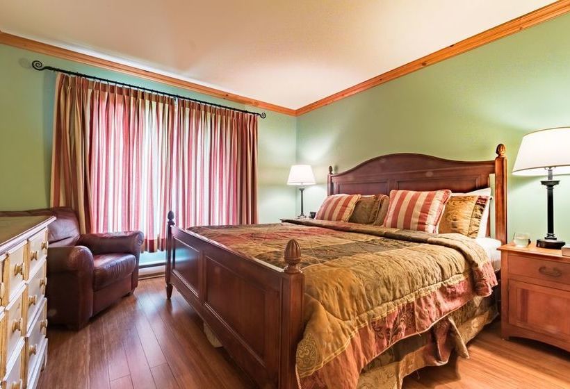 Les Hauts Bois | Mont Tremblant | Quebec | Canada 4