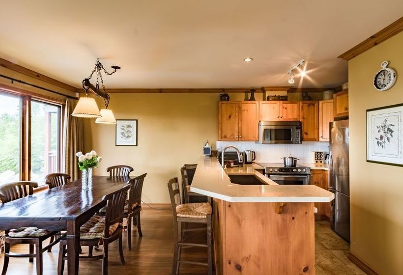 Les Hauts Bois | Mont Tremblant | Quebec | Canada 7