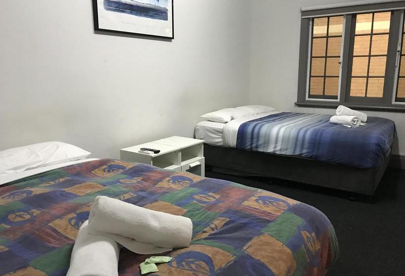 The Emperor's Crown Hostel | Perth | Western Australia | Australia 2