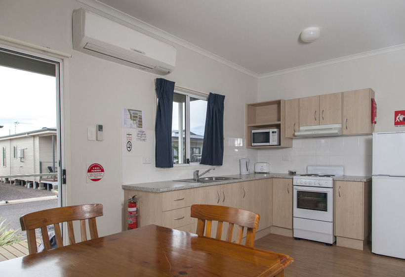 Sundowner Cabin And Tourist Park | Whyalla | South Australia | Australia 13