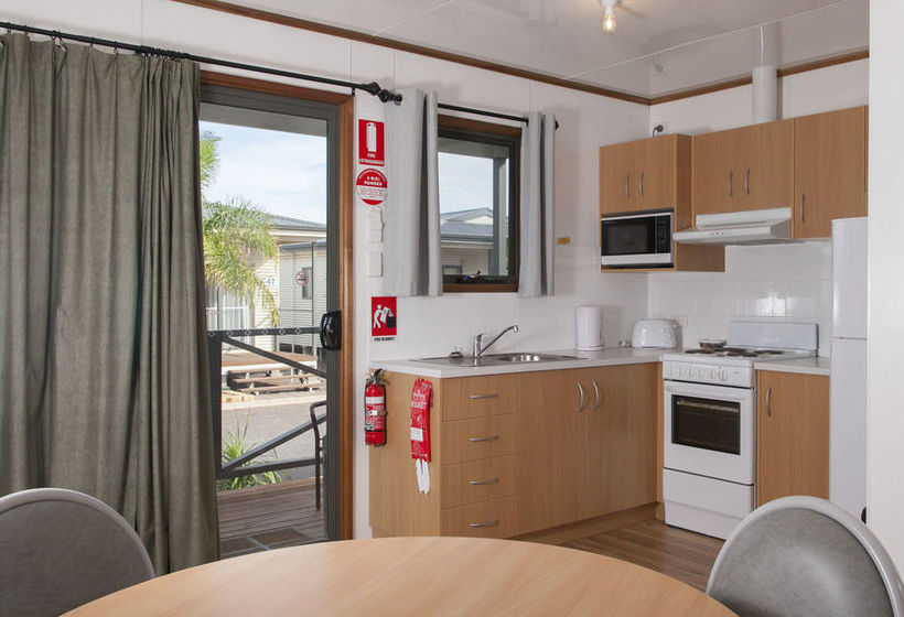 Sundowner Cabin And Tourist Park | Whyalla | South Australia | Australia 14