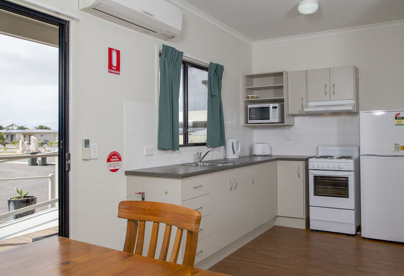 Sundowner Cabin And Tourist Park | Whyalla | South Australia | Australia 9