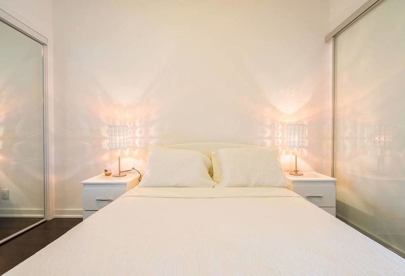 New One Bedroom Condo Downtown-cn Tower | Toronto | Ontario | Canada 1