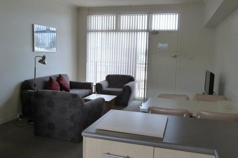 Glenelg Holiday Apartments - Corfu | Glenelg | South Australia | Australia 10