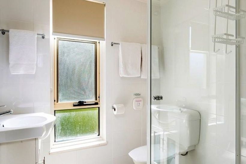 Glenelg Holiday Apartments - Corfu | Glenelg | South Australia | Australia 12