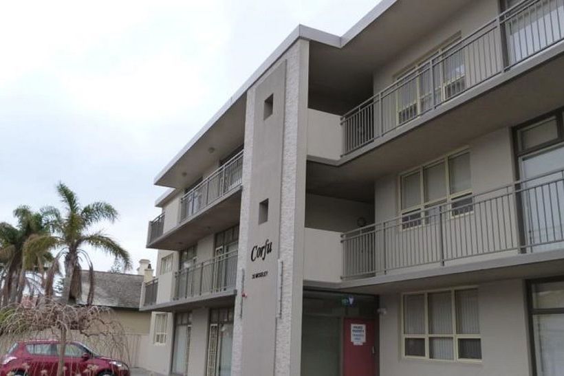 Glenelg Holiday Apartments - Corfu | Glenelg | South Australia | Australia 18