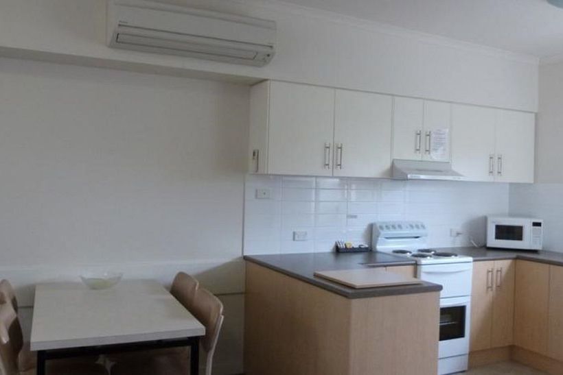 Glenelg Holiday Apartments - Corfu | Glenelg | South Australia | Australia 5