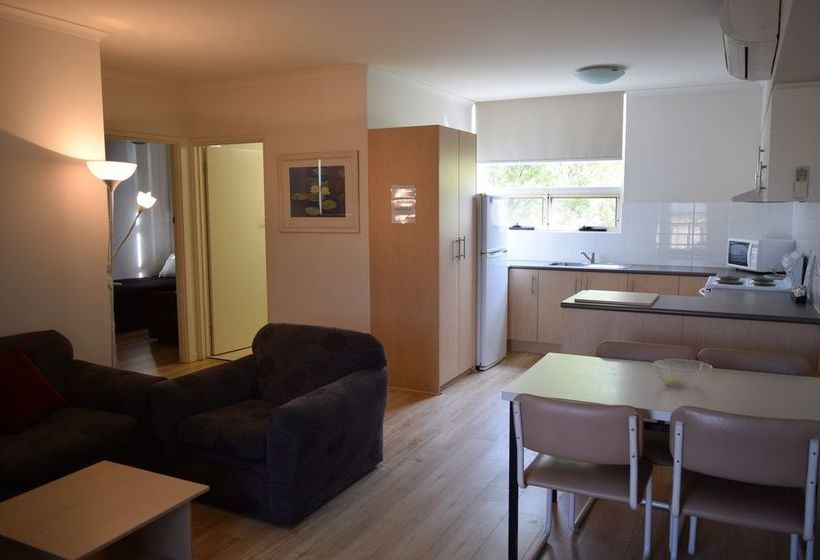 Glenelg Holiday Apartments - Corfu | Glenelg | South Australia | Australia 9